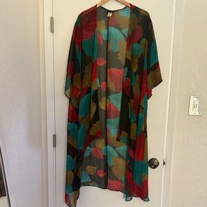 Zenobia Teal and Red Leaf Patterned